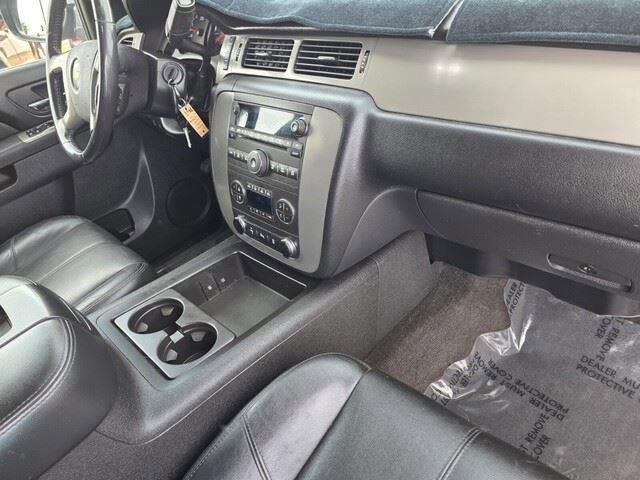 Used 2012 Chevrolet Avalanche LT w/ Suspension Package, Off-Road image 33