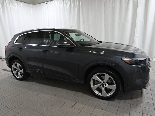 Used 2025 Audi Q5 Premium Plus w/ Premium Plus image 14