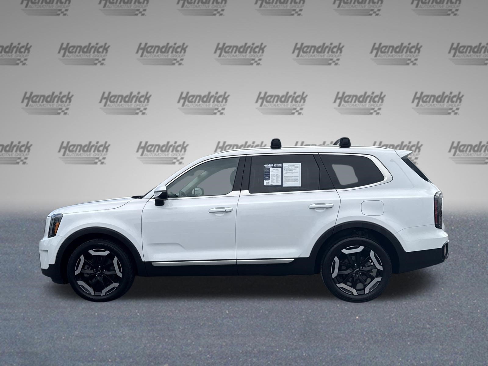 Used 2023 Kia Telluride EX w/ EX Captain's Chair Package AWD/4WD image 7