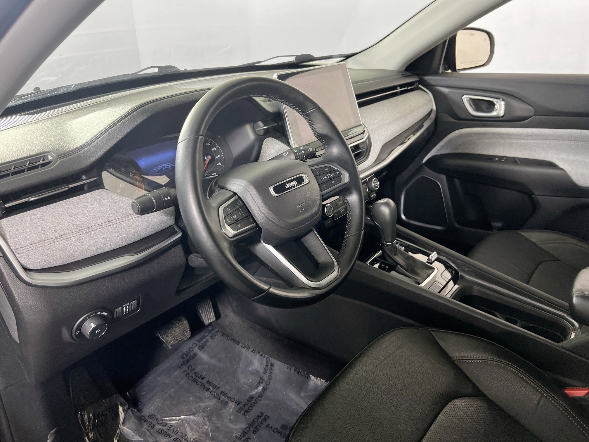 Used 2022 Jeep Compass Latitude AWD/4WD image 9