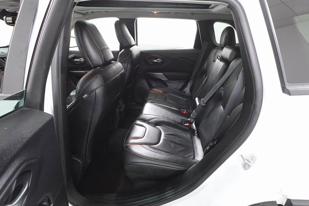 Used 2022 Jeep Cherokee Limited image 23