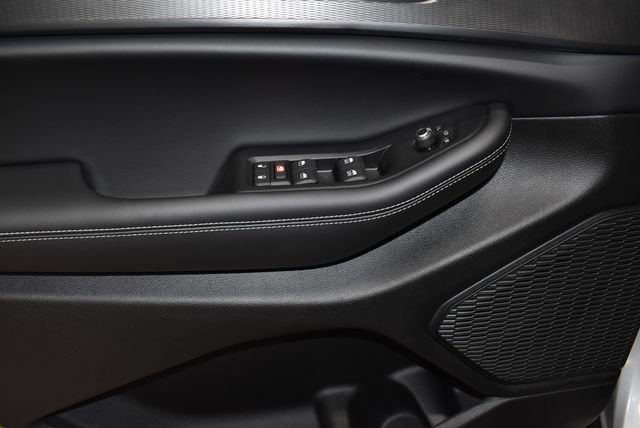 New 2025 Jeep Grand Cherokee Altitude image 26