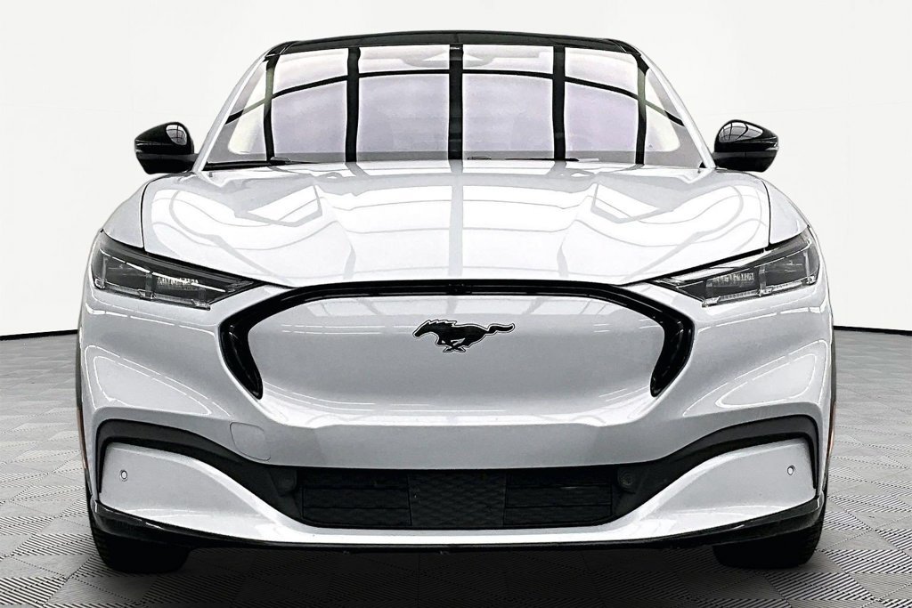 Certified 2023 Ford Mustang Mach-E Premium AWD/4WD image 3