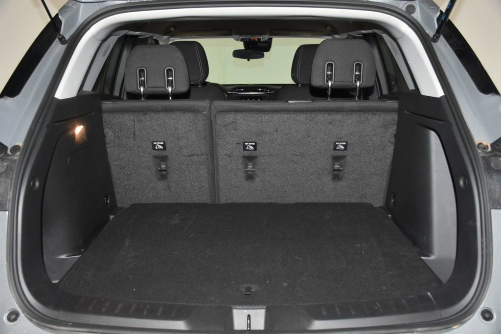 Used 2023 Chevrolet TrailBlazer LT FWD image 28