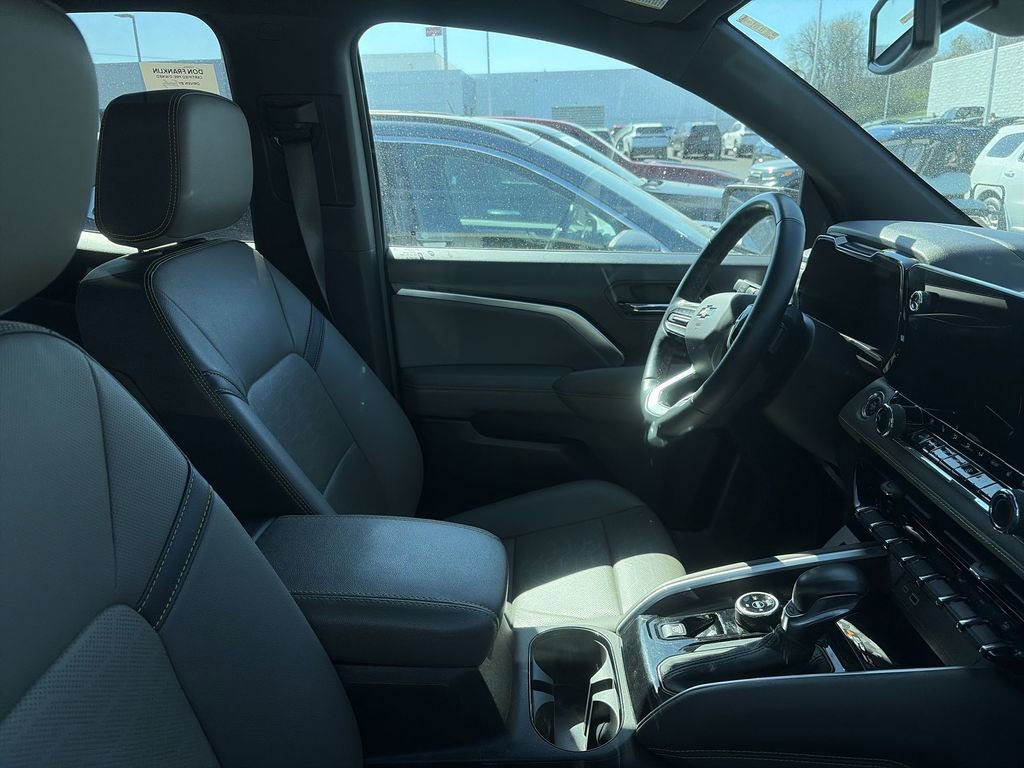 Used 2023 Chevrolet Colorado ZR2 w/ ZR2 Convenience Package III image 15