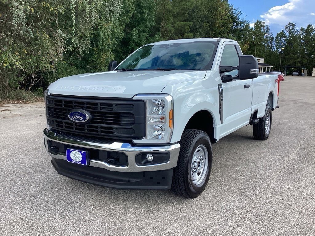 New 2025 Ford F250 XL w/ FX4 Off-Road Package image 3