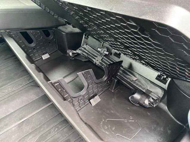 Used 2025 Chevrolet Silverado 2500 ZR2 w/ LPO, Dark Essentials Package AWD/4WD image 27