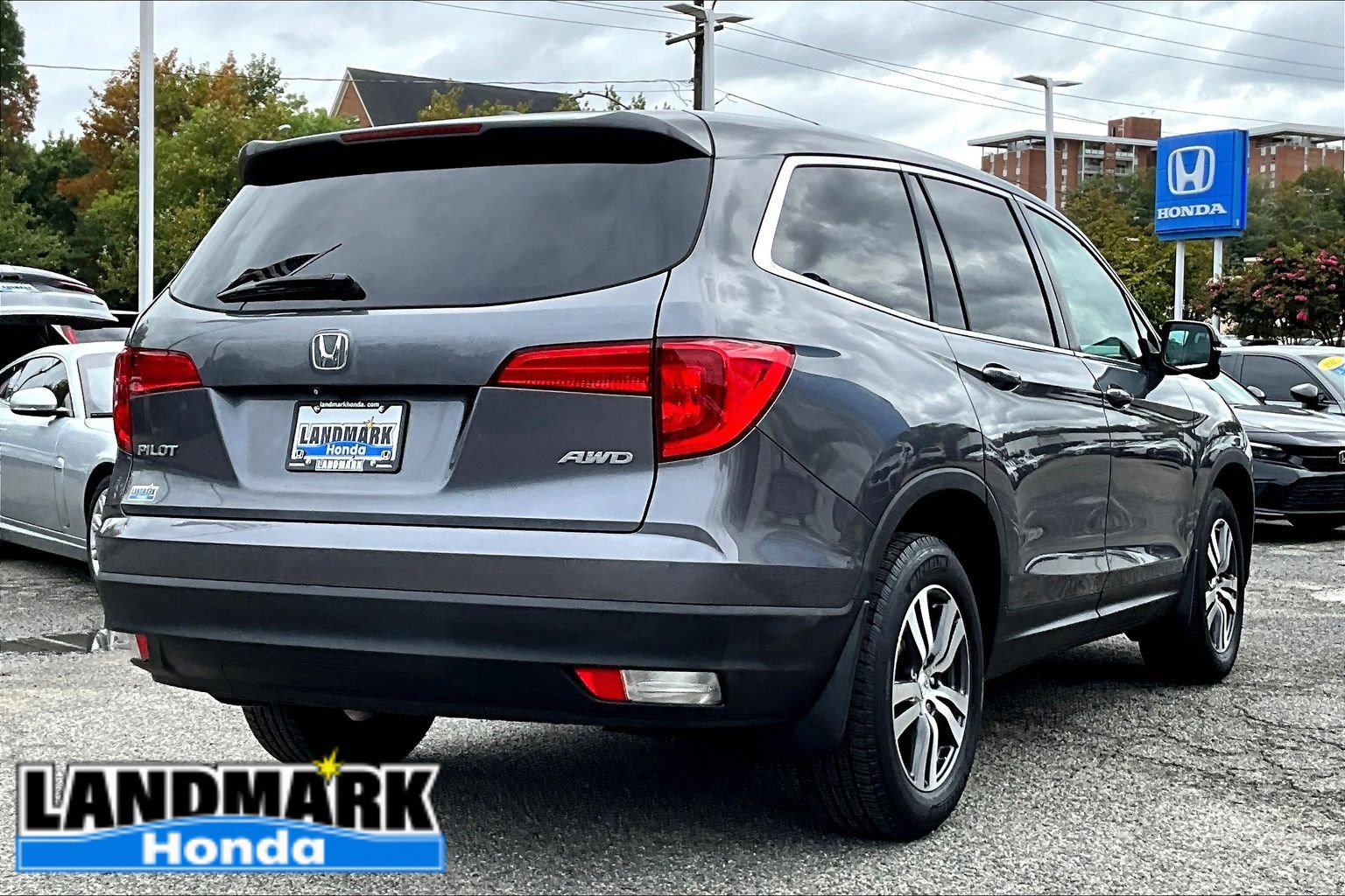 Used 2016 Honda Pilot EX-L image 2