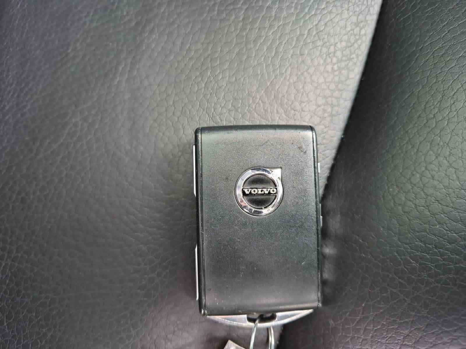 Used 2023 Volvo XC90 B6 Plus w/ Protection Package Premier AWD/4WD image 38