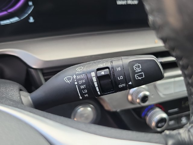 Certified 2025 Kia Telluride S FWD image 22