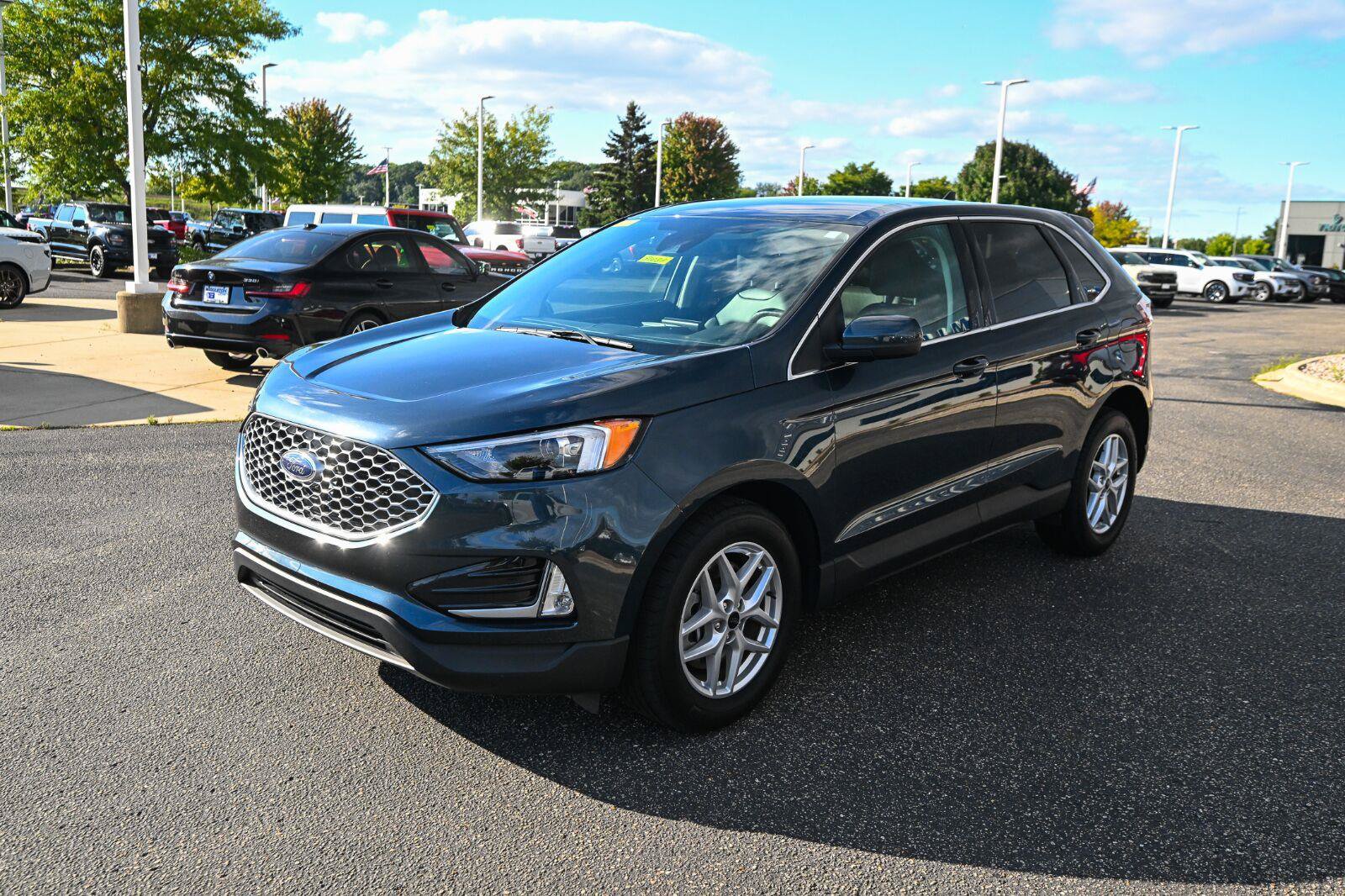 Used 2024 Ford Edge SEL w/ Convenience Package AWD/4WD image 9