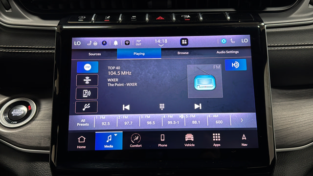 Certified 2024 Jeep Grand Cherokee Limited w/ Luxury Tech Group II AWD/4WD image 26