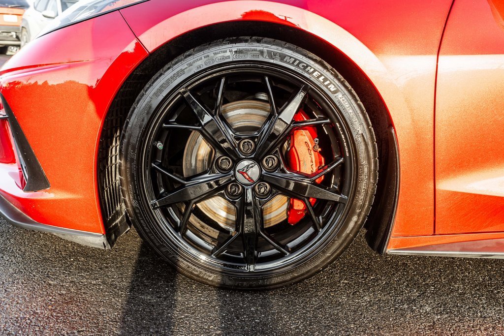 Used 2021 Chevrolet Corvette Stingray Premium Cpe w/ Z51 Performance Package image 29