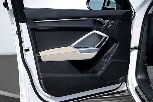 Used 2023 Audi Q3 2.0T Premium image 20