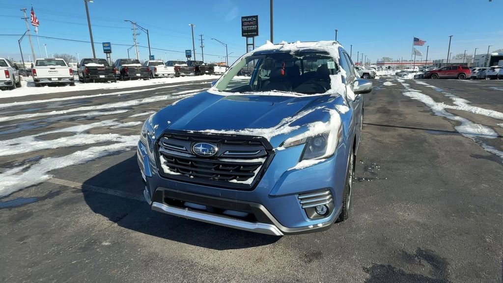 Used 2023 Subaru Forester Touring AWD/4WD image 3