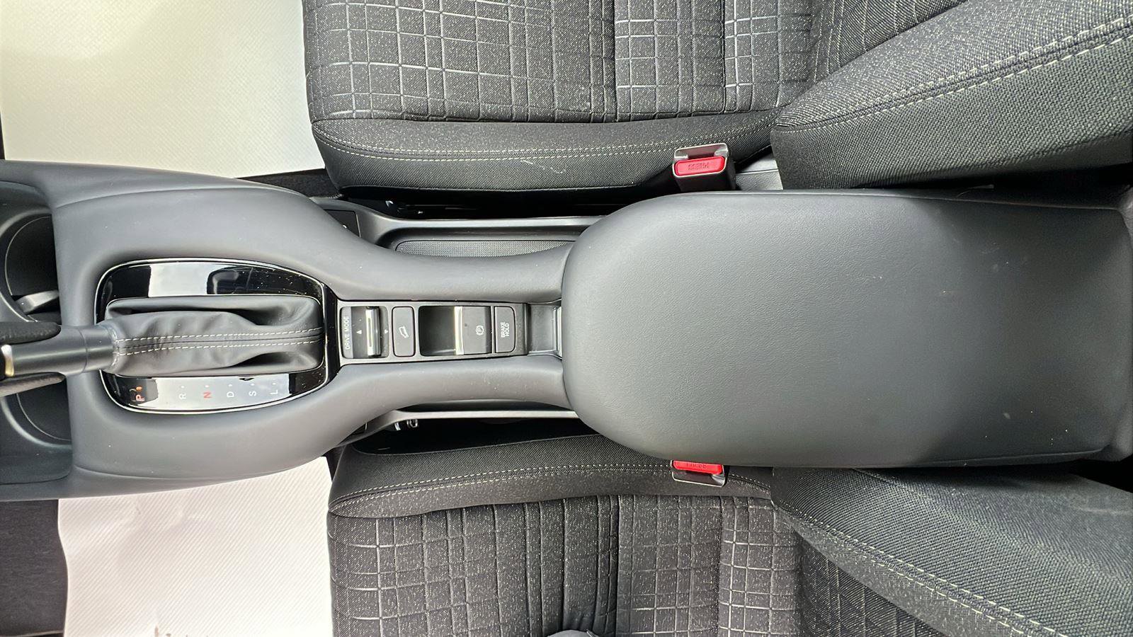 Certified 2025 Honda HR-V LX image 23