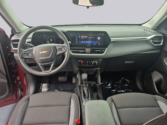 Certified 2025 Chevrolet TrailBlazer LS w/ LPO, Blackout Package AWD/4WD image 12