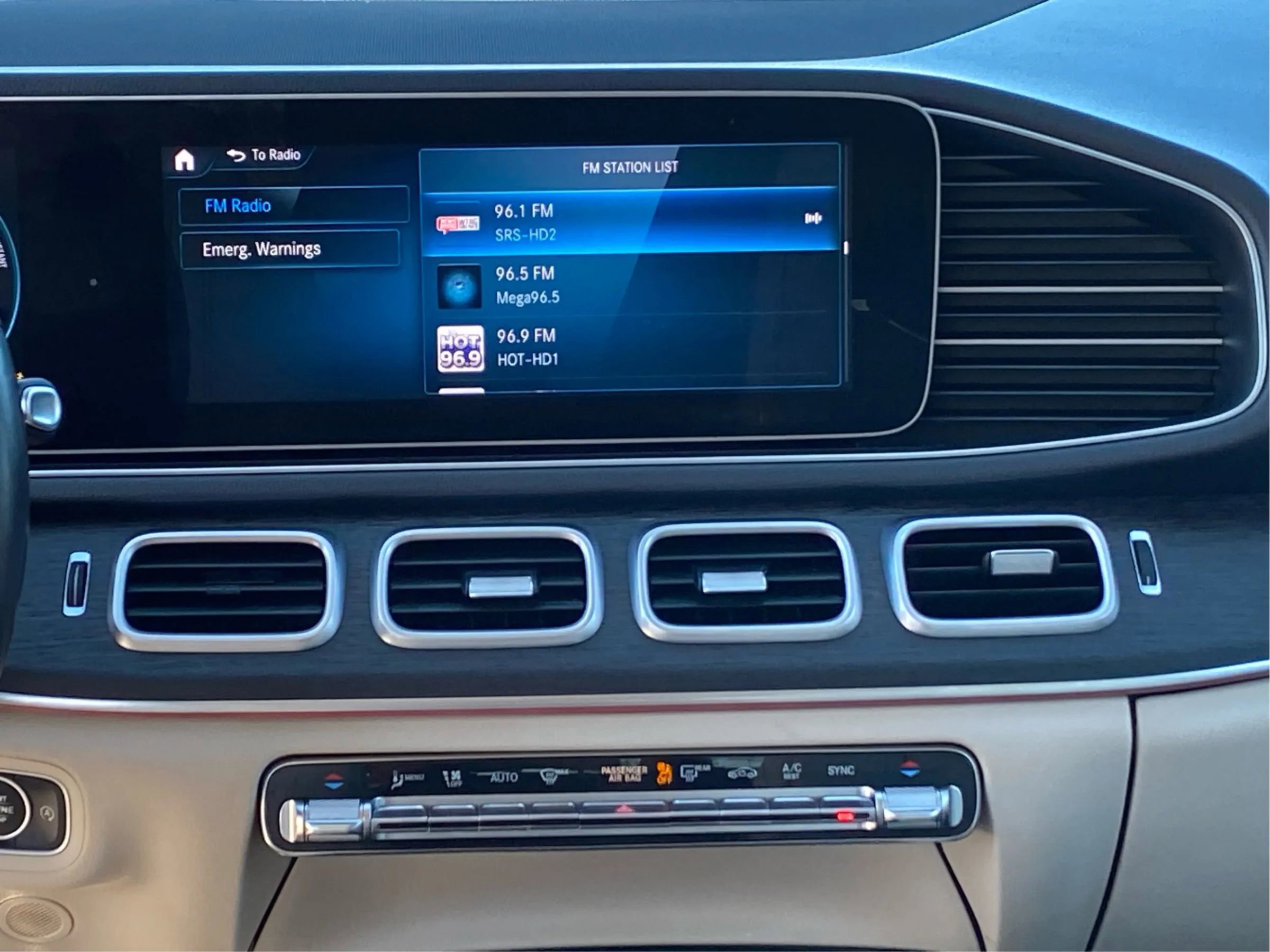 Used 2020 Mercedes-Benz GLE 350 4MATIC image 19