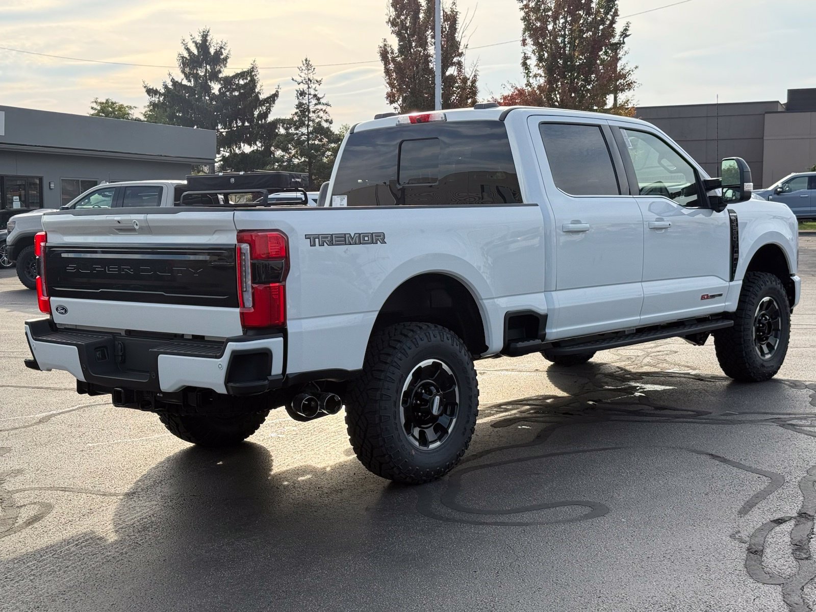 New 2027 Ford F250 Platinum w/ Tremor Off-Road Package AWD/4WD image 7