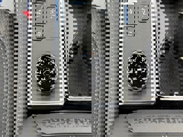 New 2025 Nissan Pathfinder SV image 31