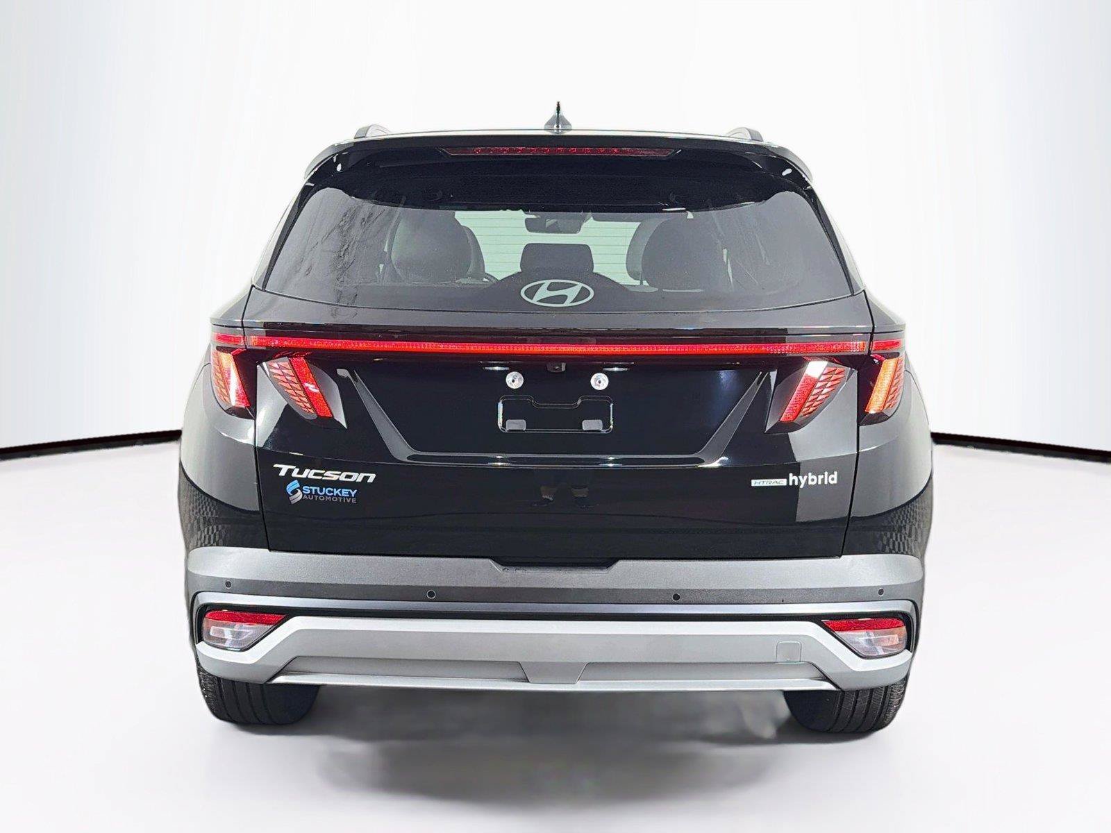 Used 2025 Hyundai Tucson Limited AWD/4WD image 10