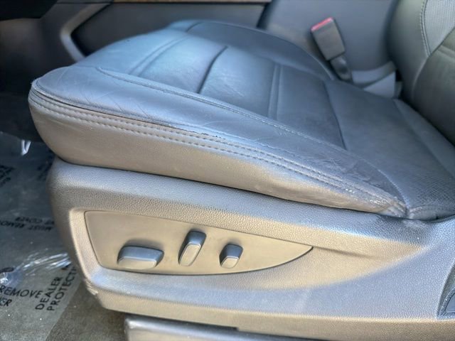 Used 2018 GMC Yukon XL Denali w/ Denali Ultimate Package AWD/4WD image 16