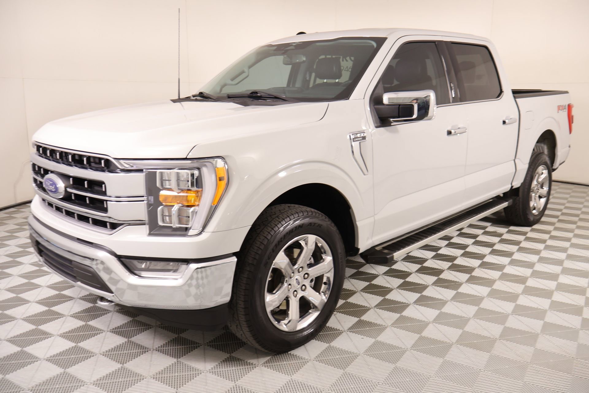 Used 2023 Ford F150 Lariat w/ FX4 Off-Road Package image 13