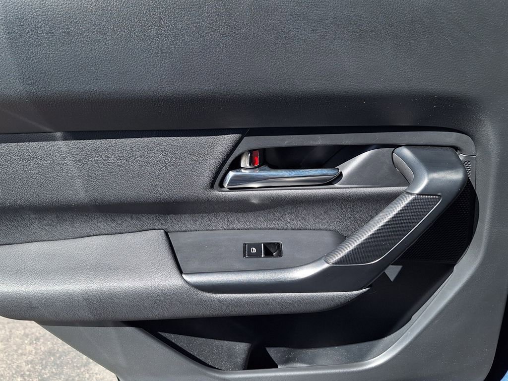 Used 2025 MAZDA CX-50 AWD 2.5 S w/ Weather Package image 14