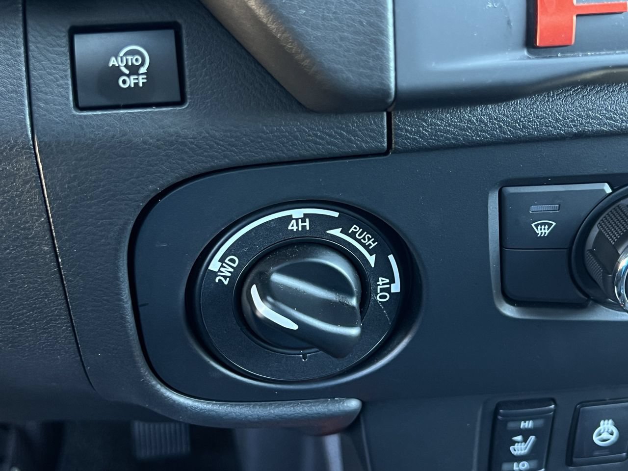 Used 2026 Nissan Frontier PRO-4X AWD/4WD image 19