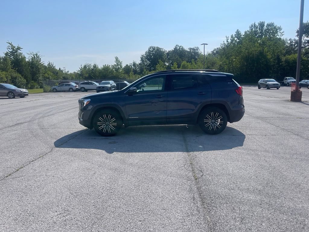 Used 2018 GMC Terrain SLE w/ Driver Convenience Package AWD/4WD image 2