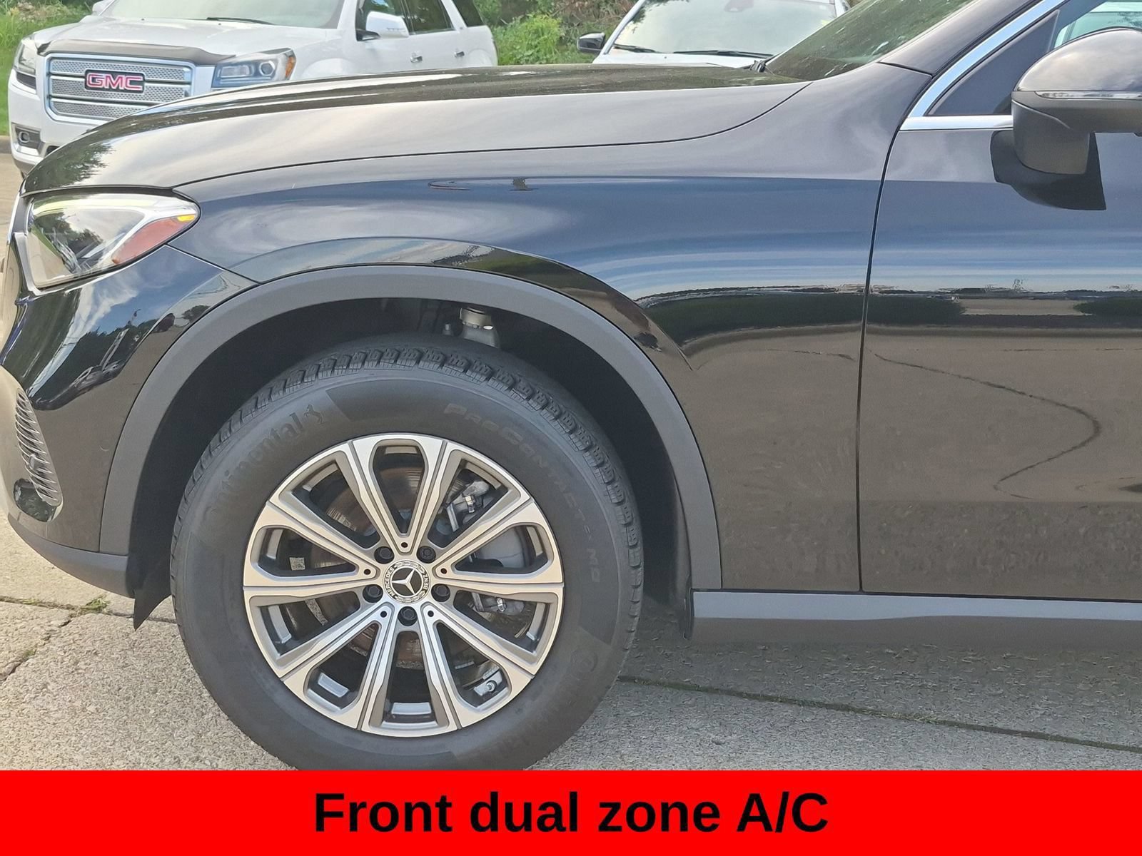 Used 2024 Mercedes-Benz GLC 300 4MATIC image 12