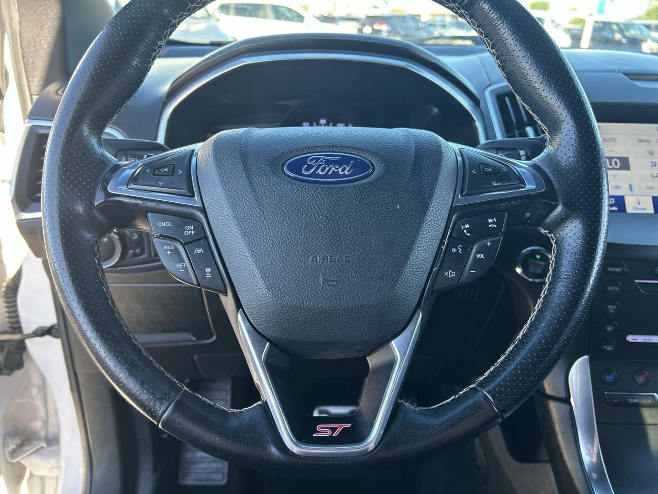 Used 2019 Ford Edge ST w/ Equipment Group 401A AWD/4WD image 19