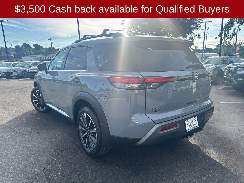 New 2026 Nissan Pathfinder Platinum w/ Cargo Package FWD image 6