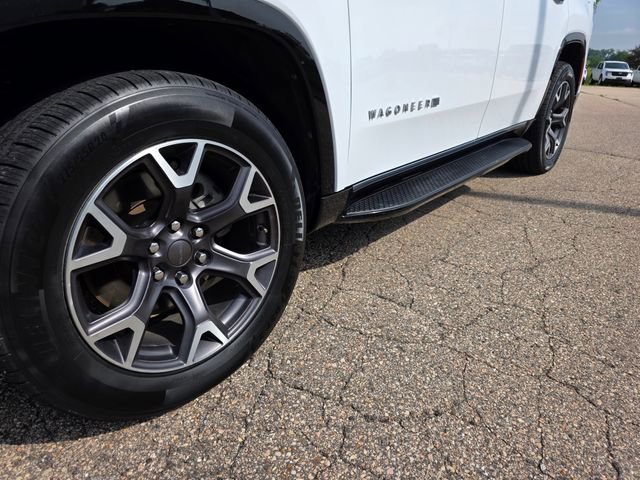 Used 2023 Jeep Wagoneer Series III w/ Preferred Equipment Group image 39