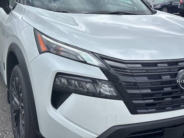 New 2026 Nissan Rogue Dark Armor FWD image 10