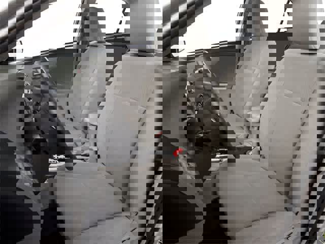 Used 2013 Toyota Corolla LE image 11