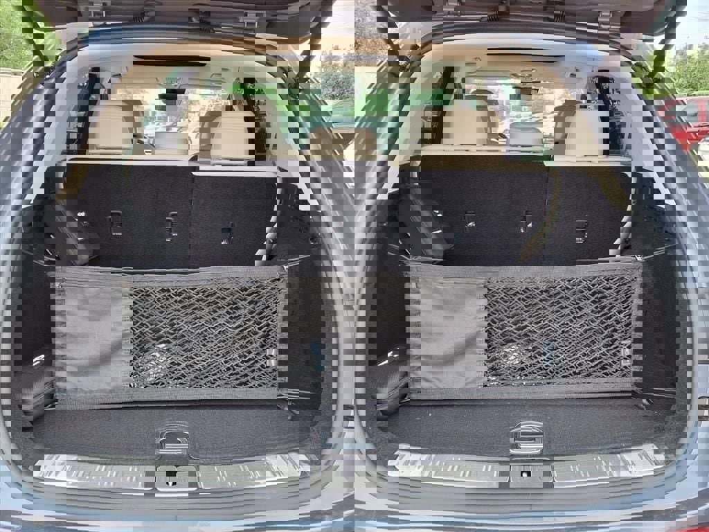 Used 2026 Genesis GV70 2.5T Advanced image 13