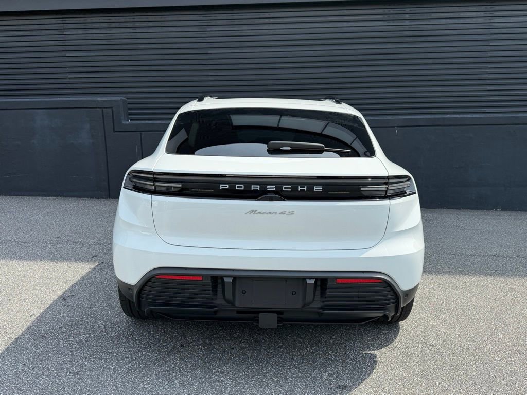 New 2025 Porsche Macan 4S Electric image 9