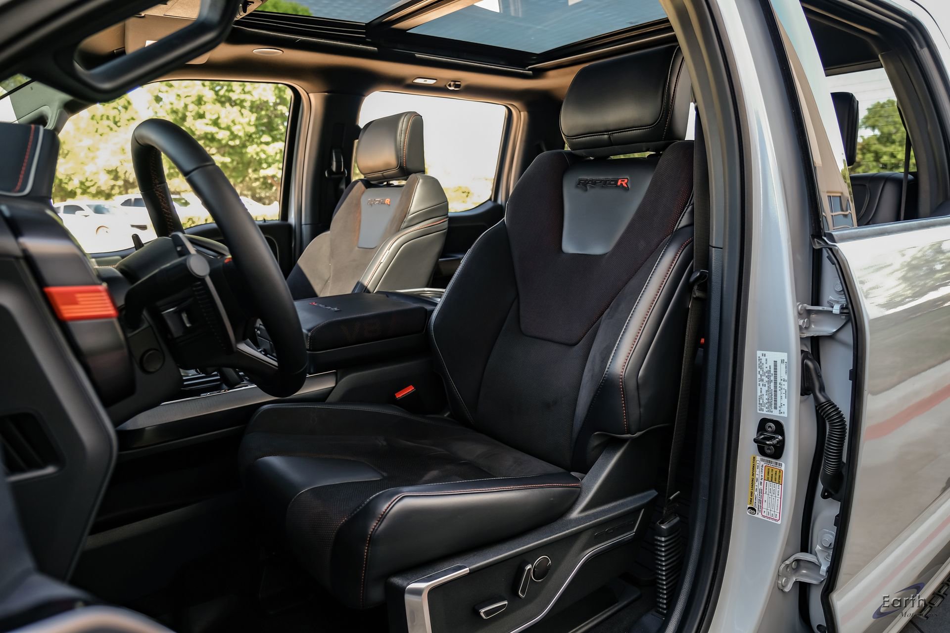 Used 2025 Ford F150 Raptor w/ Equipment Group 803A Raptor R image 41