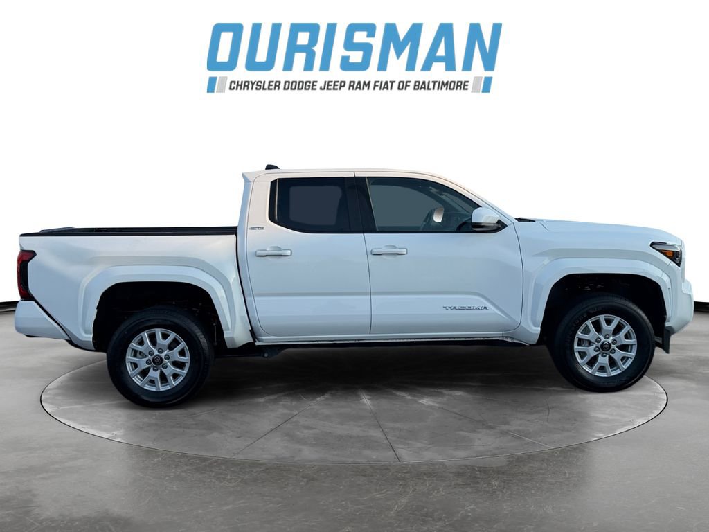 Used 2025 Toyota Tacoma Limited image 7