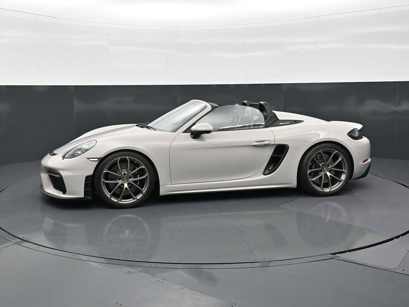 Certified 2023 Porsche 718 Boxster Spyder image 2
