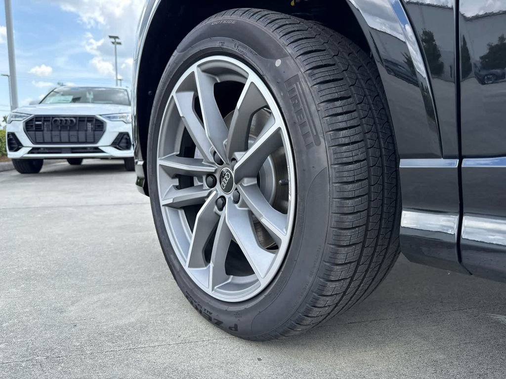 New 2025 Audi Q3 2.0T Premium image 10