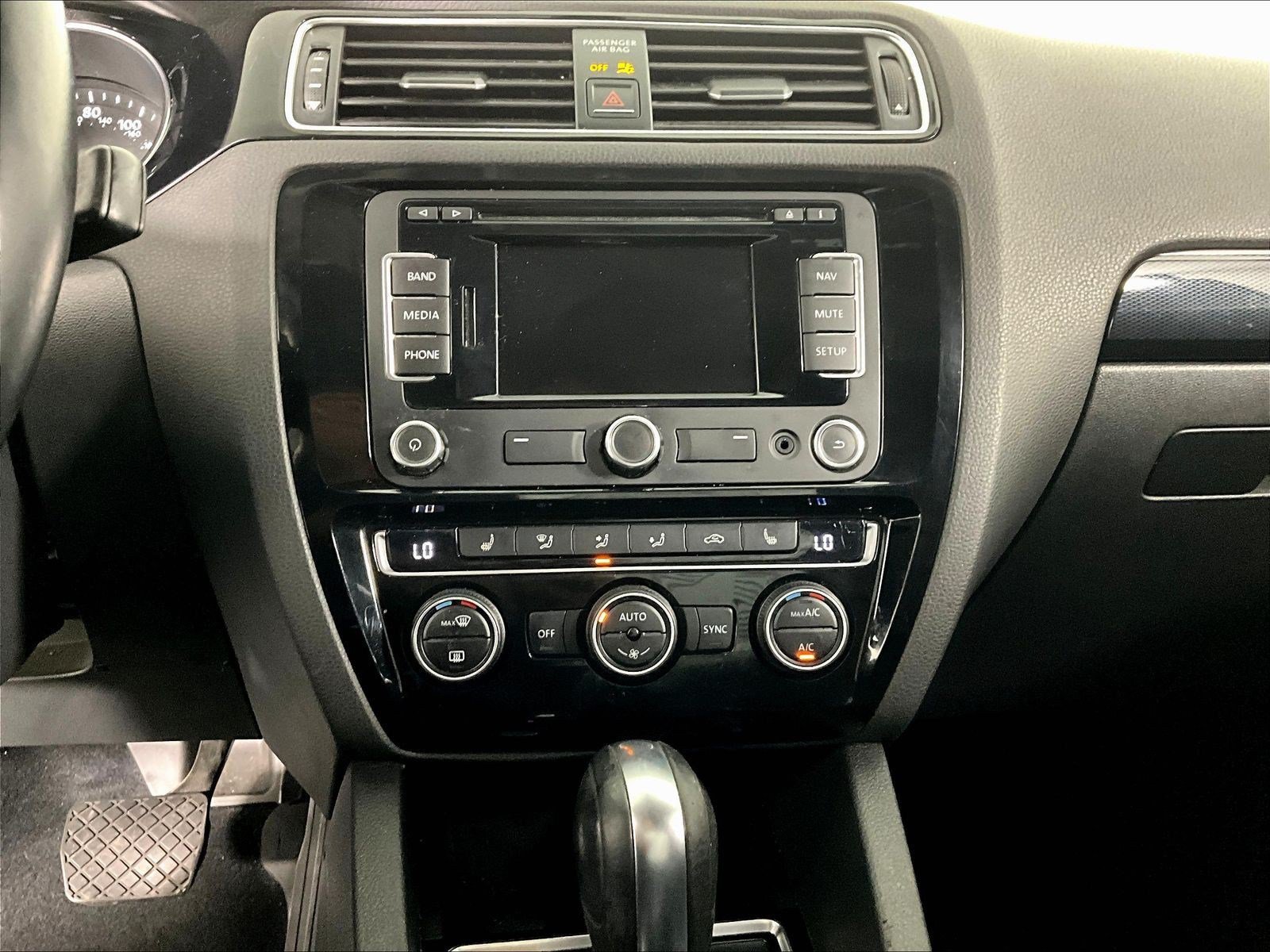 Used 2017 Volkswagen Jetta SEL FWD image 15