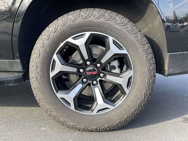 Used 2025 GMC Yukon AT4 image 11