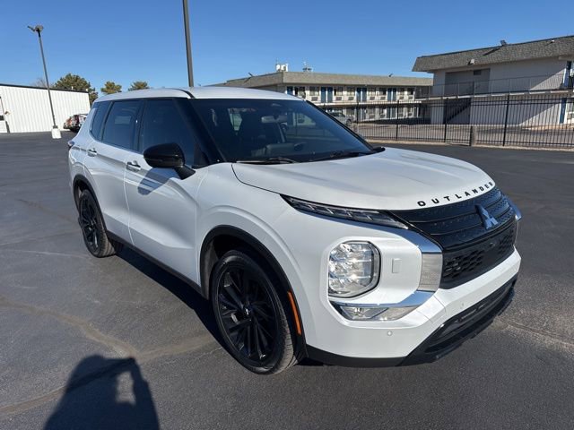 Used 2023 Mitsubishi Outlander SE video 1