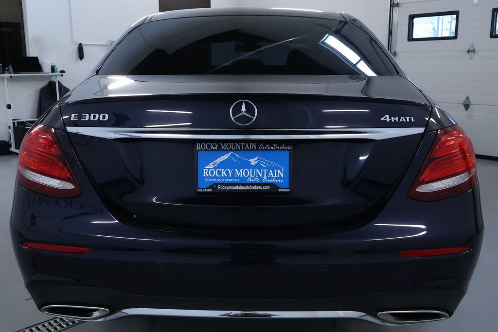 Used 2019 Mercedes-Benz E 300 4MATIC image 6