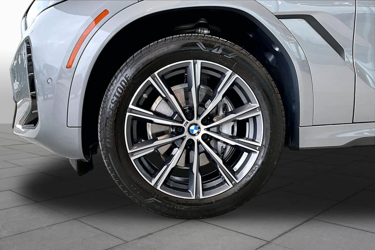 Certified 2026 BMW X6 xDrive40i AWD/4WD image 10