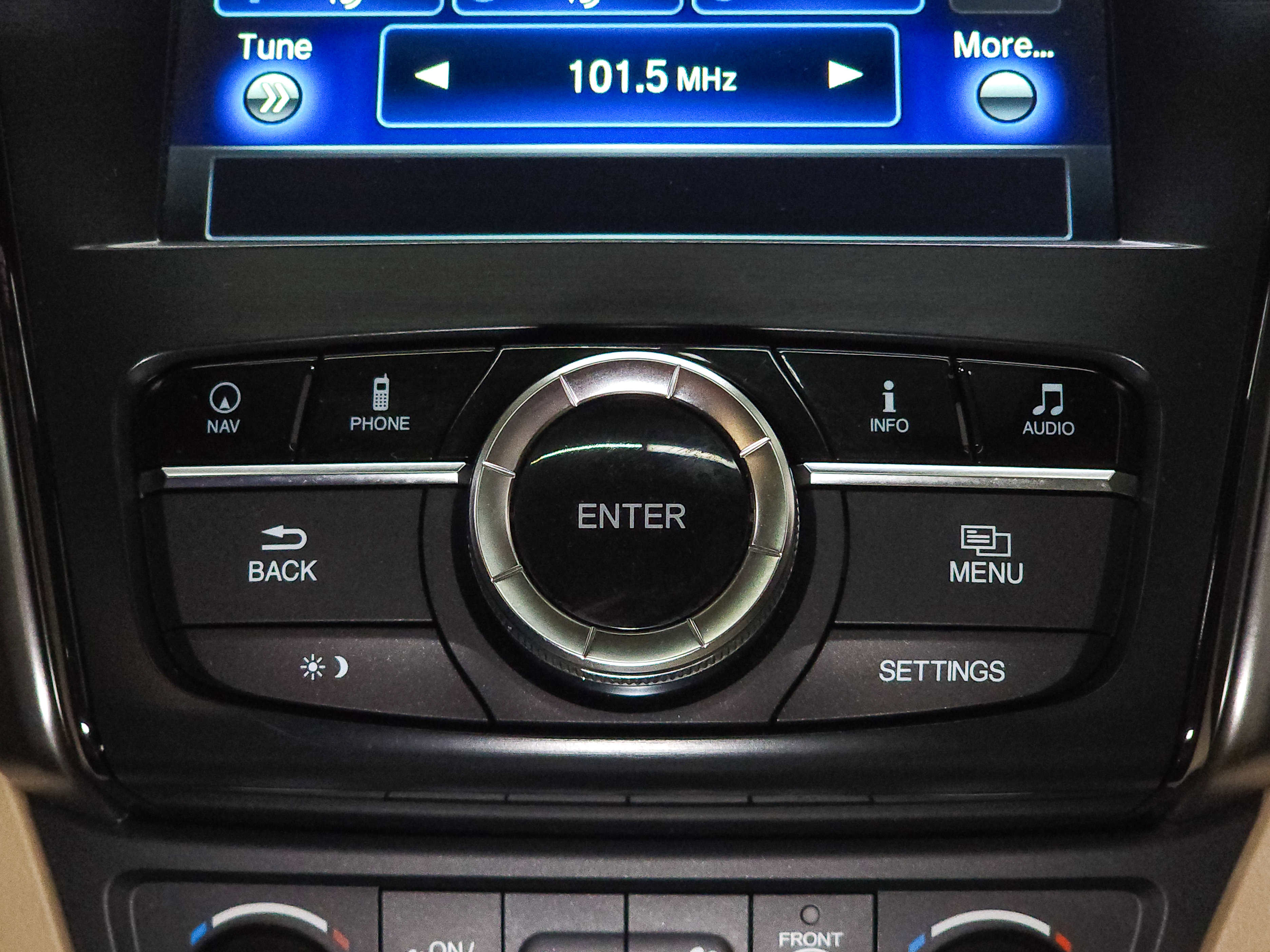 Used 2018 Acura ILX w/ Premium Package image 37