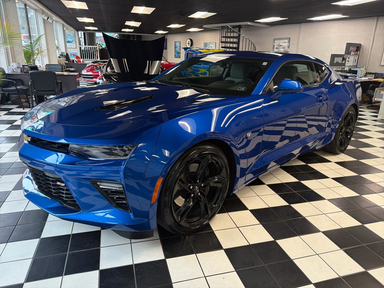 Used 2017 Chevrolet Camaro SS RWD image 1