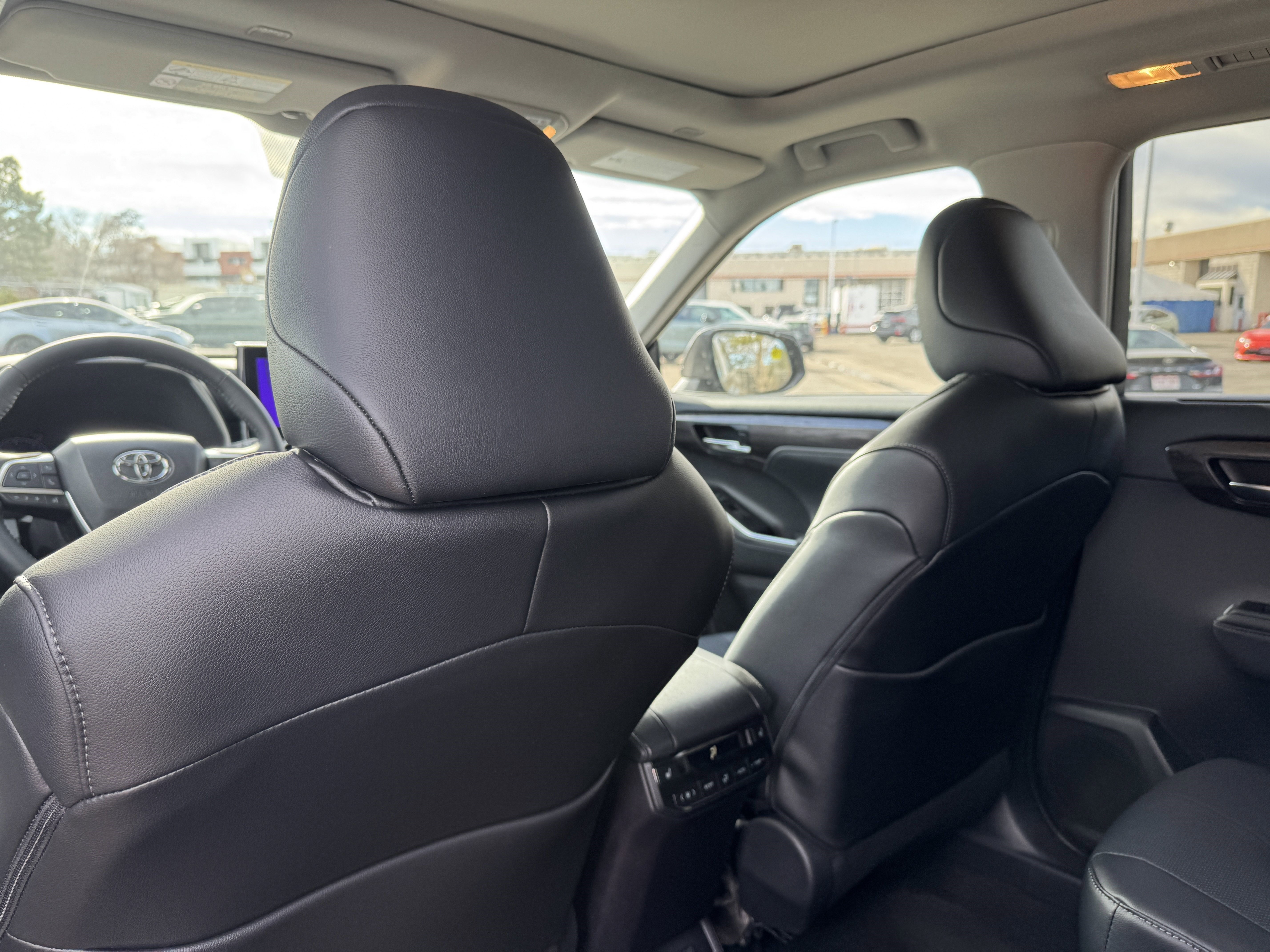 New 2026 Toyota Highlander Platinum AWD/4WD image 20